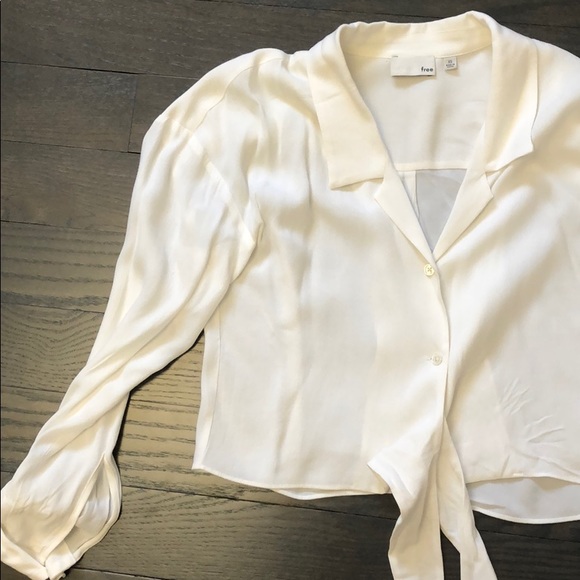 Aritzia White Blouse Crop Dress Shirt - Picture 3 of 3